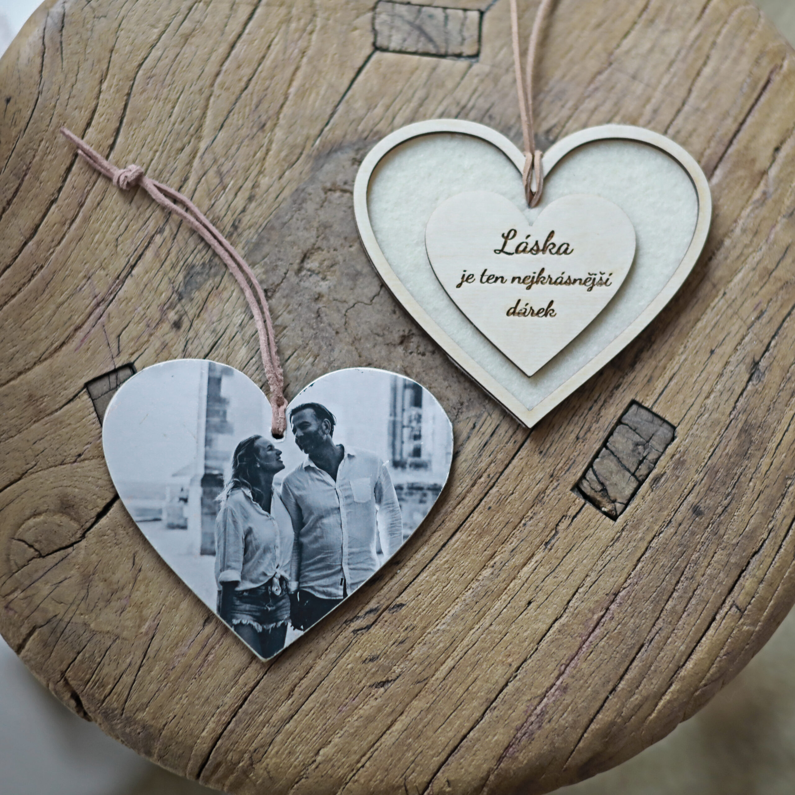 Voňavý medailonek s taxtem a vlastní fotografii